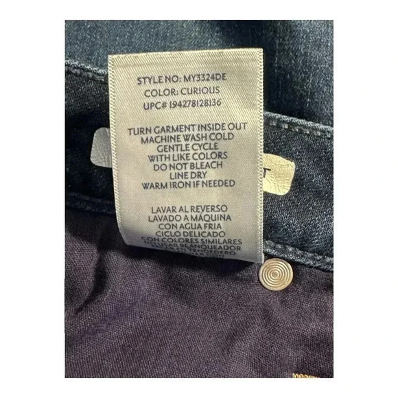 Seven7 Women's Cut-Off Denim Weekend Shorts Blue Size 6 Raw Edge Hem Casual - Picture 6 of 6